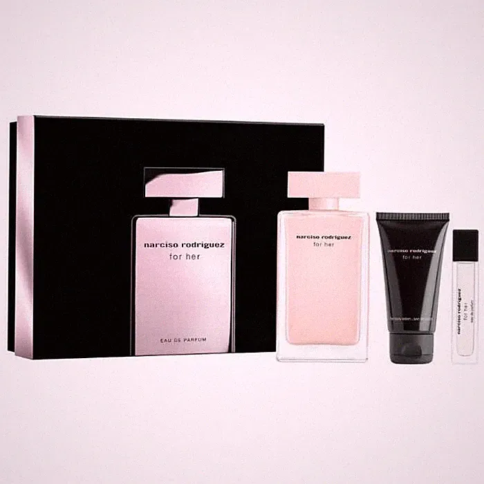 ⭐⭐ Narciso Rodriguez For Her Eau de Parfum 100ml, 10ml + Body Lotion Gift Set ⭐⭐