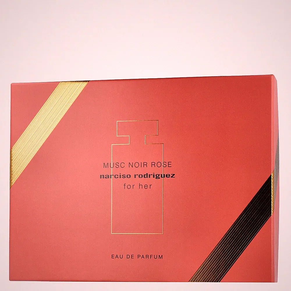 Narciso Rodriguez for her Musc Noir Rose Set mit Shower Gel & 50ml+50ml+50ml