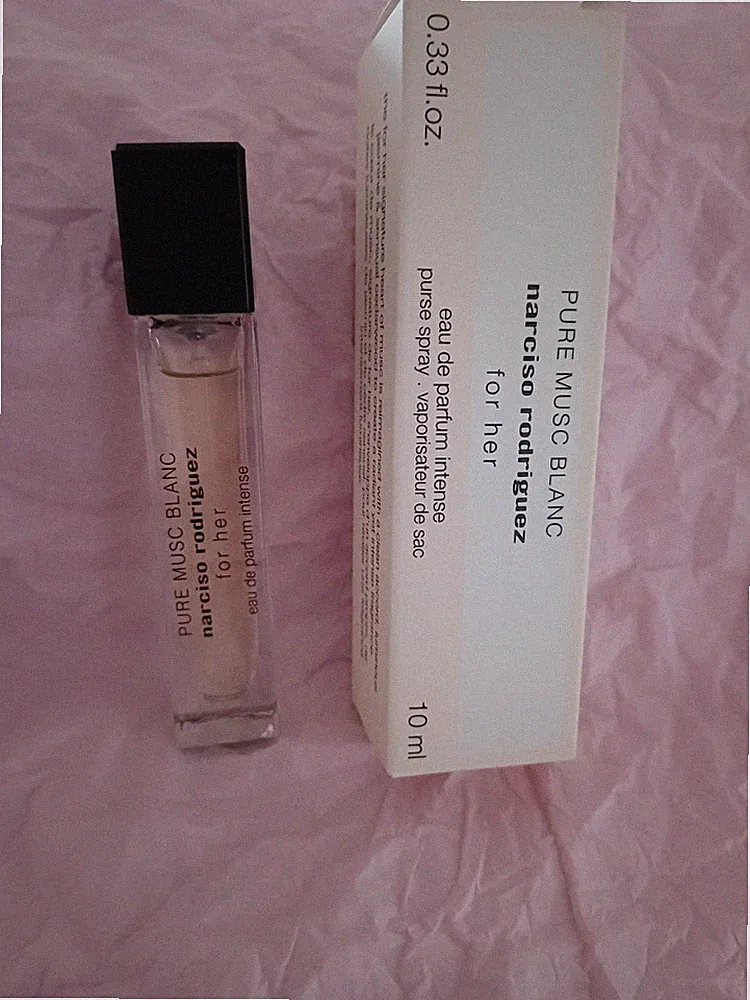 Narciso Rodriguez For Her Pure Musc Blanc Eau De Parfum Intense Purse Spray 10ML
