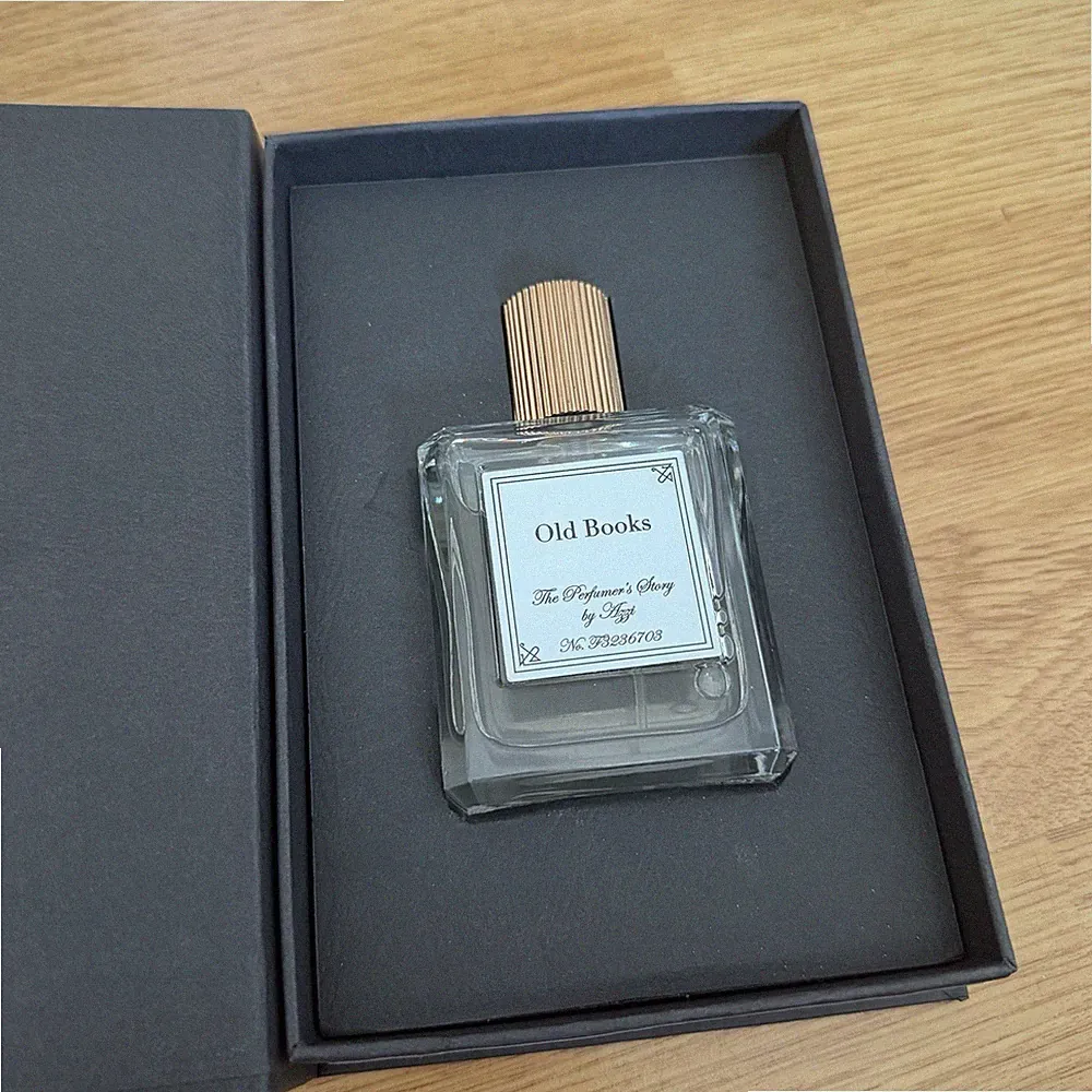 NEU! 125£ THE PARFUMER’S STORY BY AZZI Old Books Eau De Parfum 30ml Originalverpackt