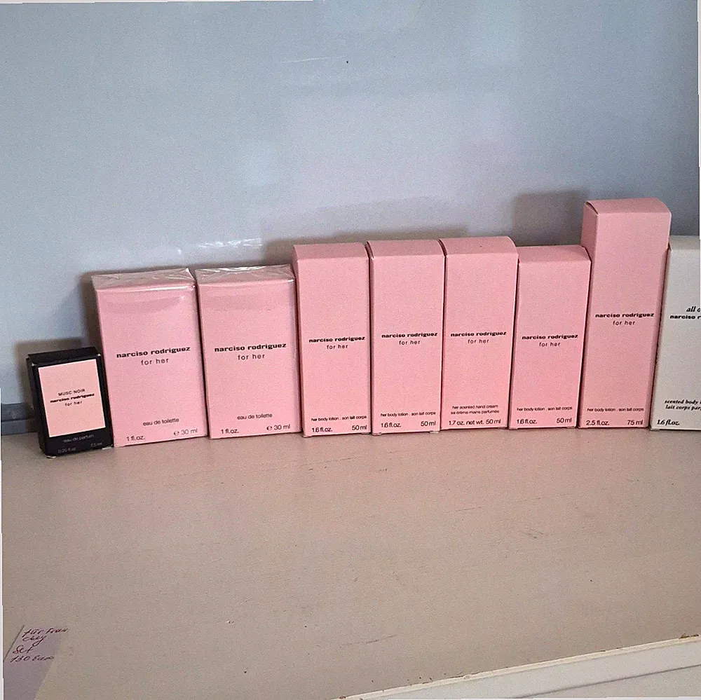 NEU: 9er Set Narciso Rodriguez for her, Eau de Toilette, Parfum, cream, lotion