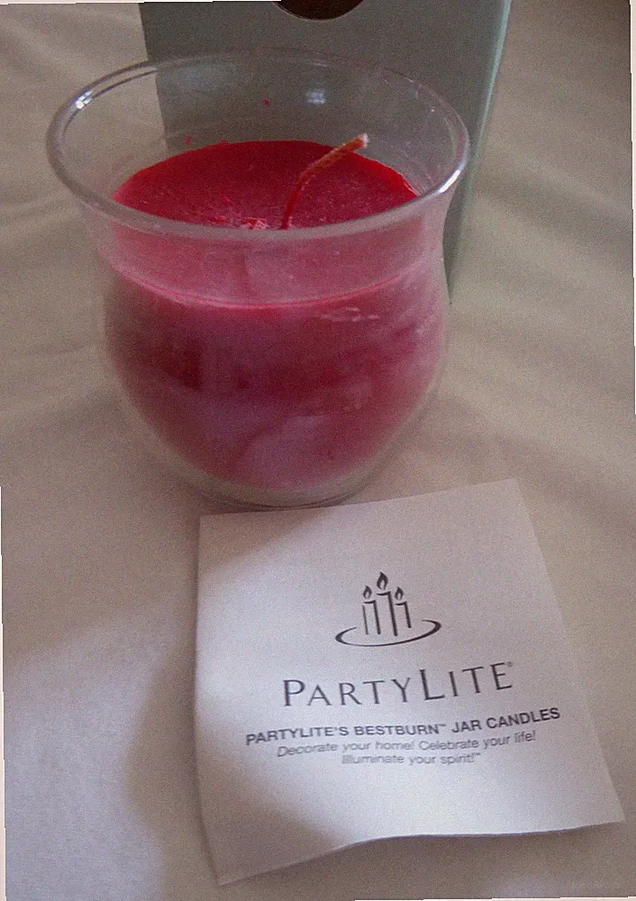 Neu verpackt Partylite Best Burn Red Wax Mini Glas Kerze Zimt & Bayberry Duft