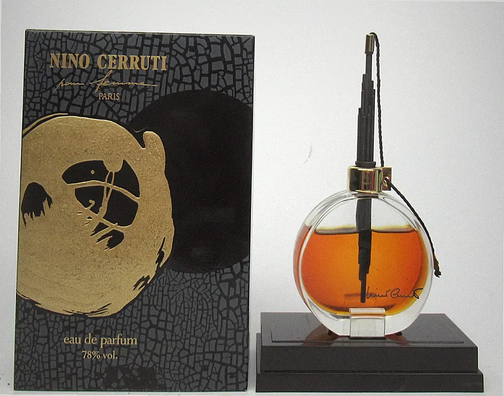 Nino Cerruti Pour Femme 30 ml Eau de Parfum (GRUNDPREIS 3996,67€/L)