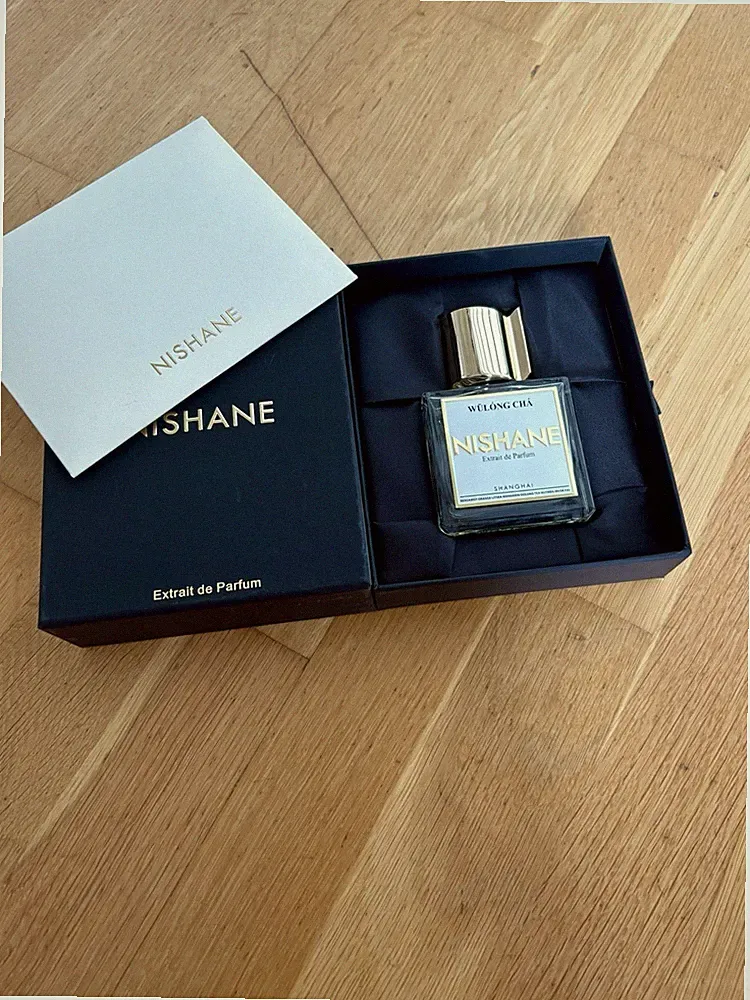 Nishane Wulong Cha Extrait de Parfum 50 ml Spray Parfumflakon mit Box