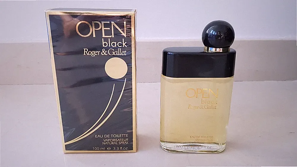 Open Black Vintage Roger & Gallet Eau de Toilette Vaporisateur 100ml