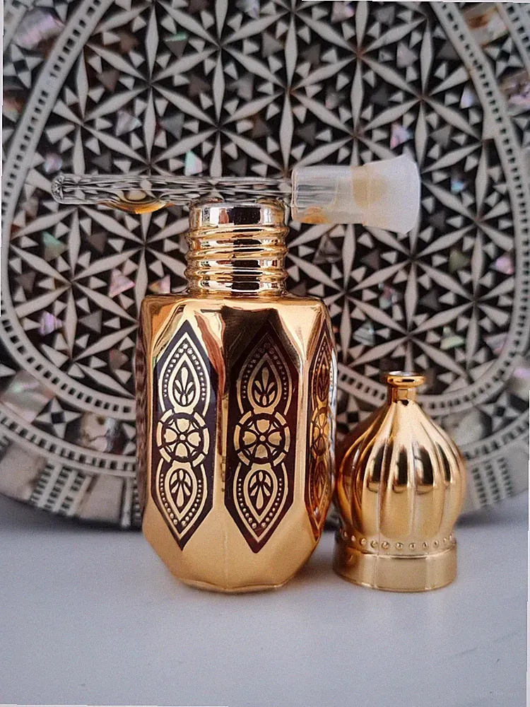 Oud (Adlerholz) holzig (woody) Musk 6ml Attar Misk Parfümöl Duftöl hohe Qualität