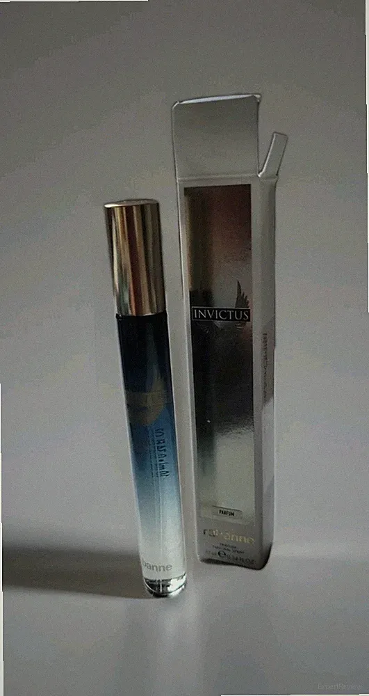 Paco Rabanne Invictus Herren, Parfum, 10ml Travelspray, perfekt für die Reise