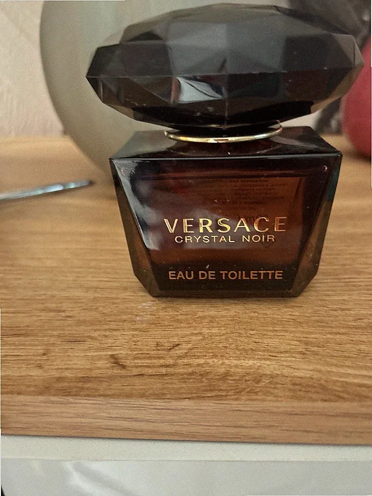 Parfüm Crystal Noir Versace