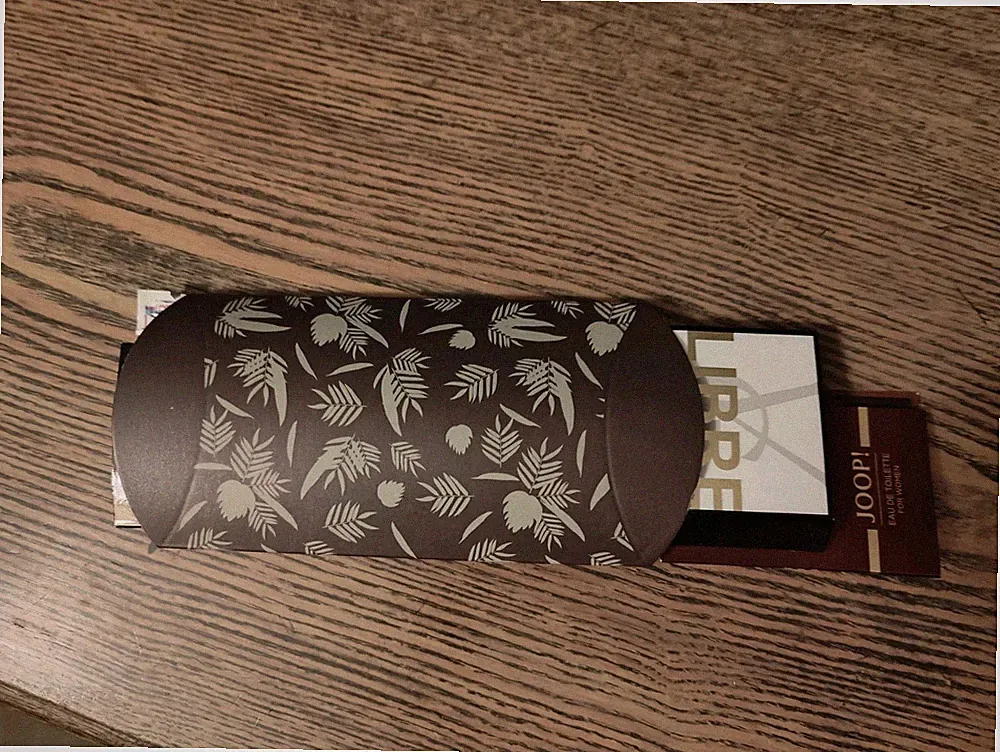 Parfümsammlung Damenparfum YSL Libre Mancera Aoud Vanille Joop Mercedes