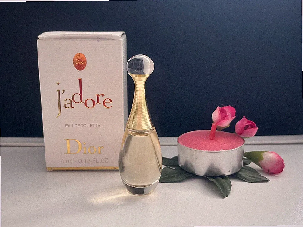 Parfum Miniatur J'ADORE von CHRISTIAN DIOR, EdT, 4ml, mit Box, NEU