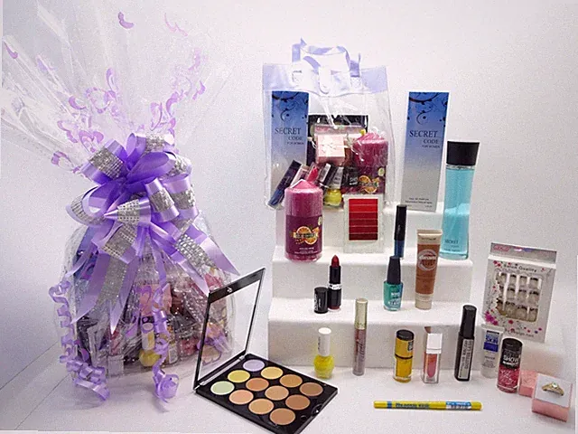Parfum und Make Up Geschenkkorb für Frauen, Luxus Beauty Paket Geschenkset