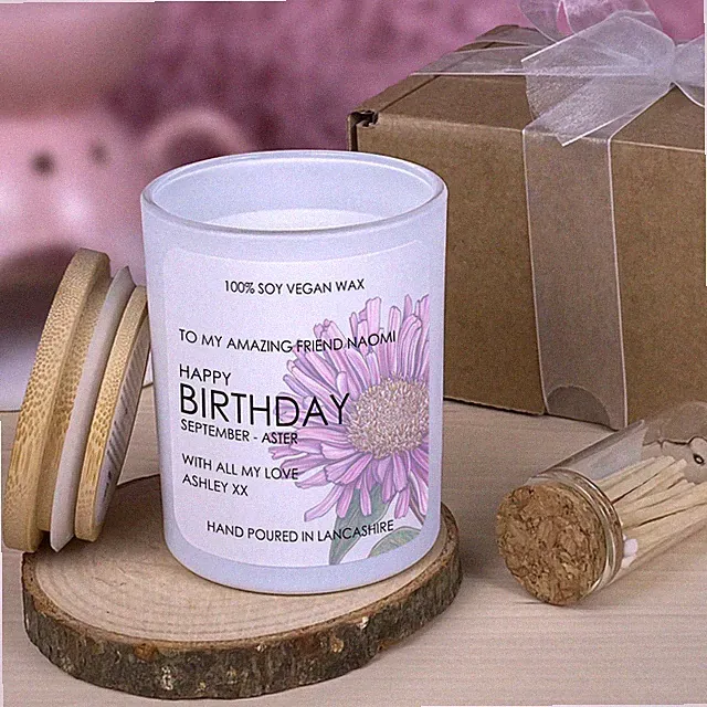 Personalisierte Kerze September Blume Geburtstag Geschenk Duft Sojawachs Freund Geschenk