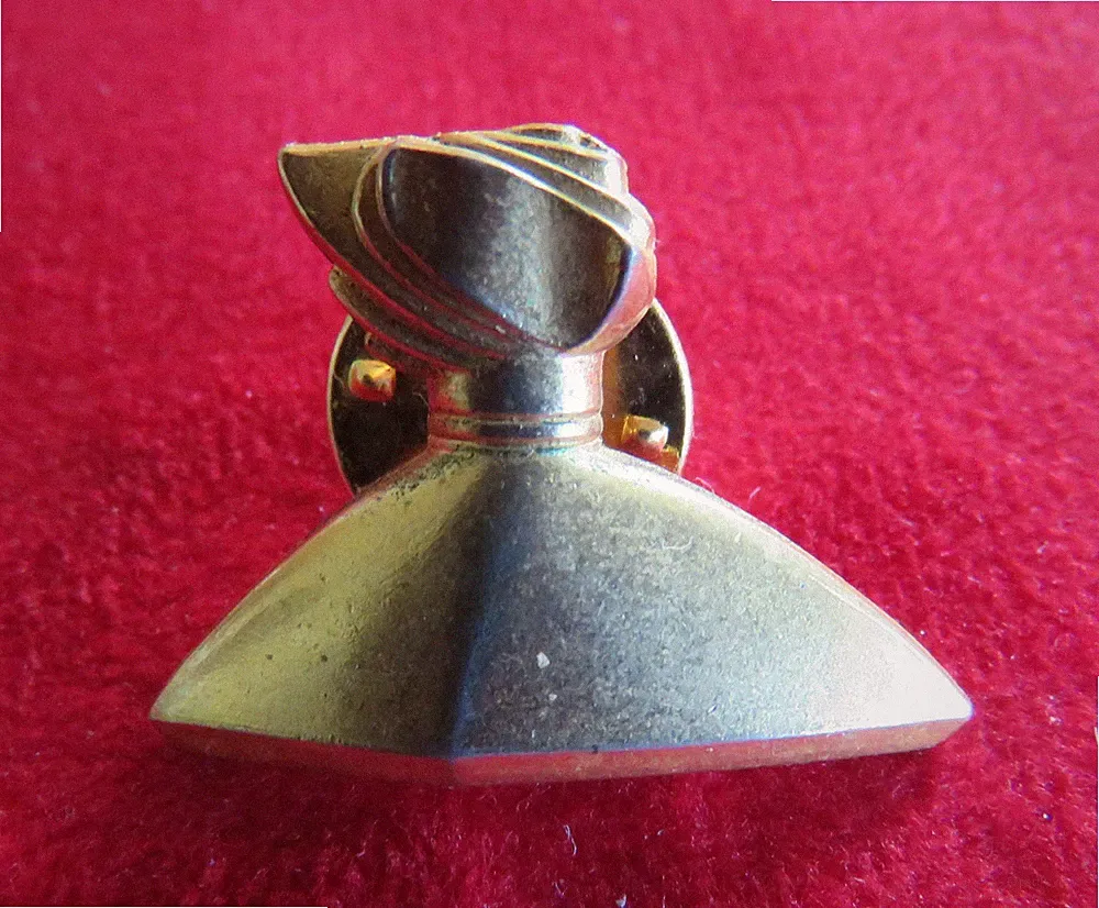 Pin: Parfumflakon L'Insaisissable von Bourjois Metall vergoldet