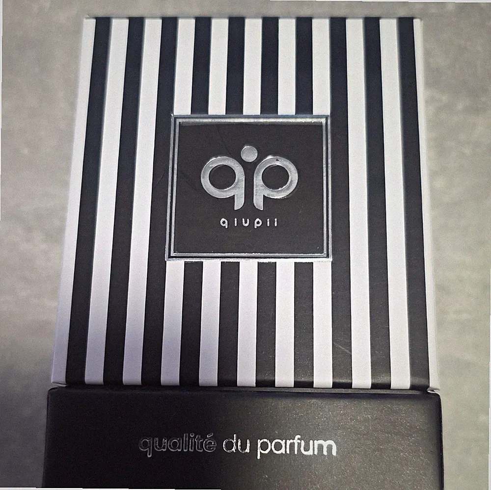 qiupii Great Oud Parfüm flüssig 30 ml Reisegröße Oud Duft MHD 05.03.2027