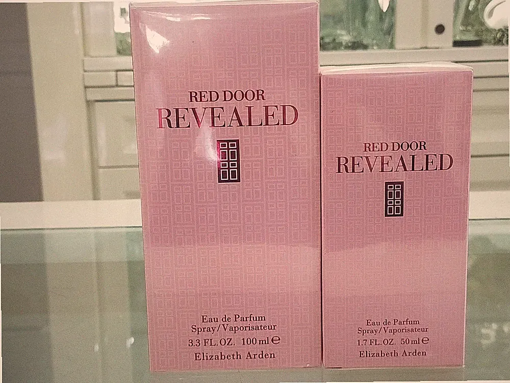 RED DOOR REVELED EAU DE PARFUM