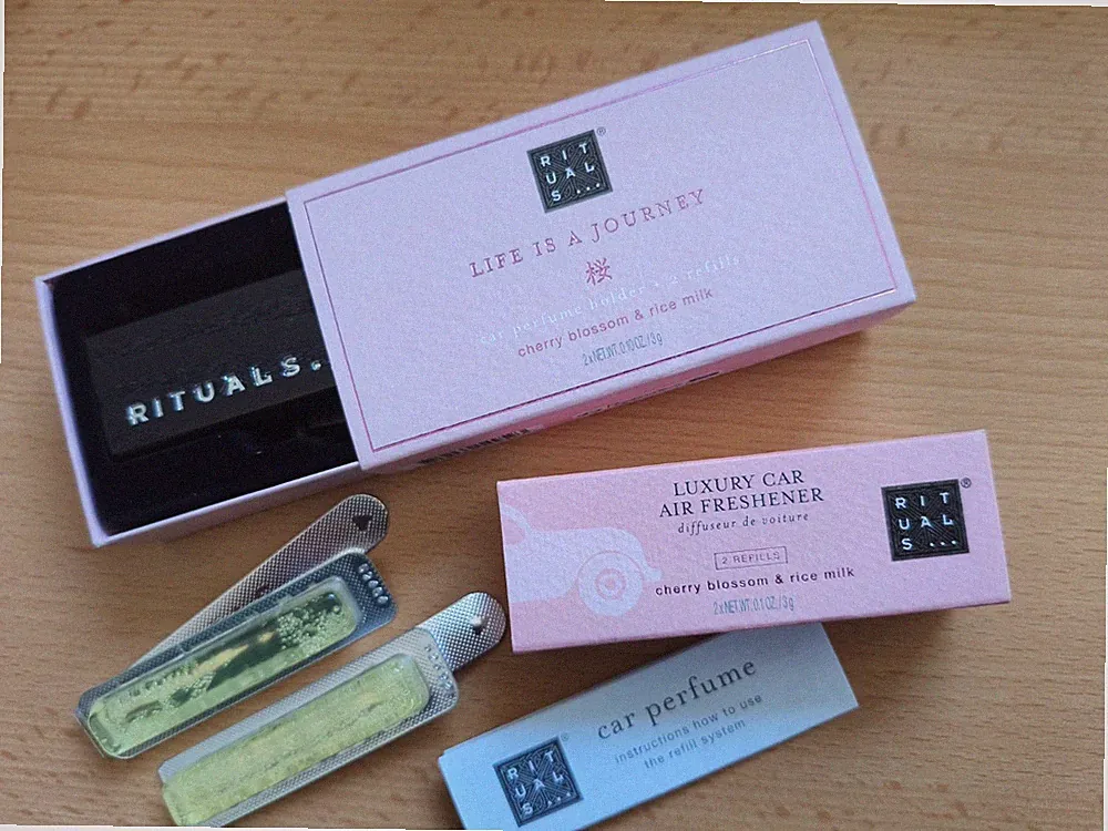 Rituals Sakura Car Parfum Halter + 2 x 3 g Refills