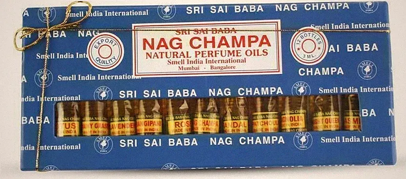 Sri Sai Baba NagChampa natürliches Parfümöl langanhaltendes Spray 12 Flaschen...