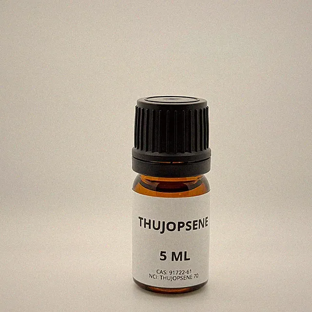 Thujopsene 70 – 5 ml Aromaextrakt Texas-Zeder | Duftrohstoff für Parfum
