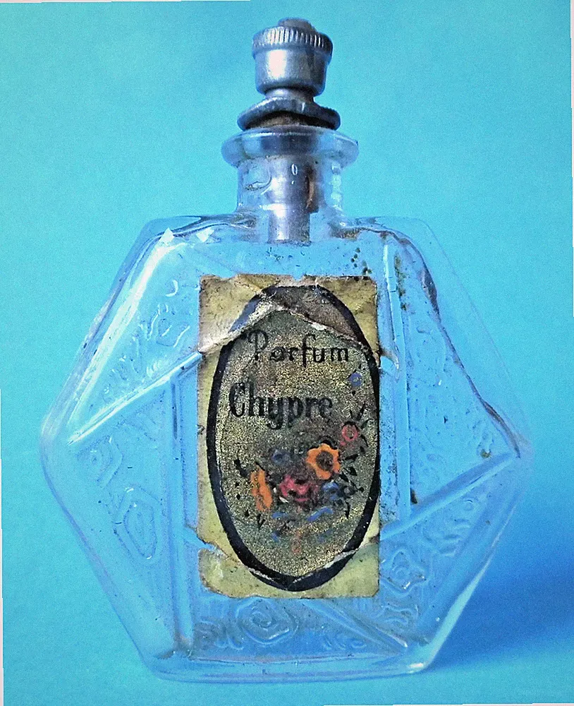 uralter kleiner Parfüm Flacon Flakon Parfum Chypre Miniflakon