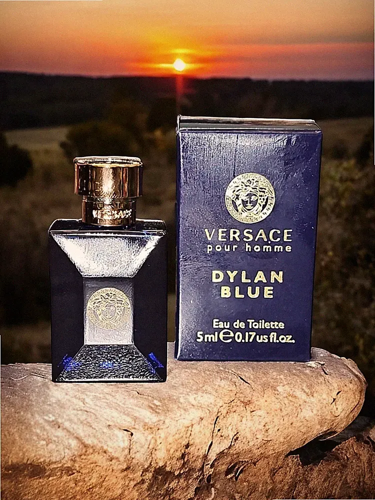VERSACE DYLAN BLUE Miniatur Parfum Sammler Herren EdT Grapefruit Patschuli Tonka
