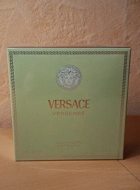 Versache * Versense * Eau de Toilette * für Damen * 100ml* Neu * OVP