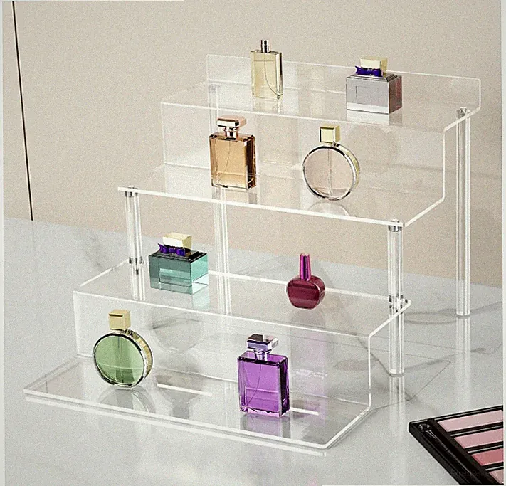 Viymgit Acryl Riser Display Regal, 2er Pack Klar 4 Ebenen Parfüm Organizer.