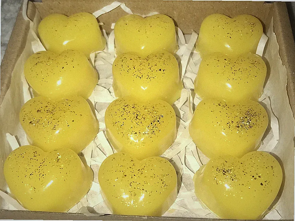 Wax Melts MISS MILLONARE inspirierter Duft Geschenkbox Herzen X12 Parfum