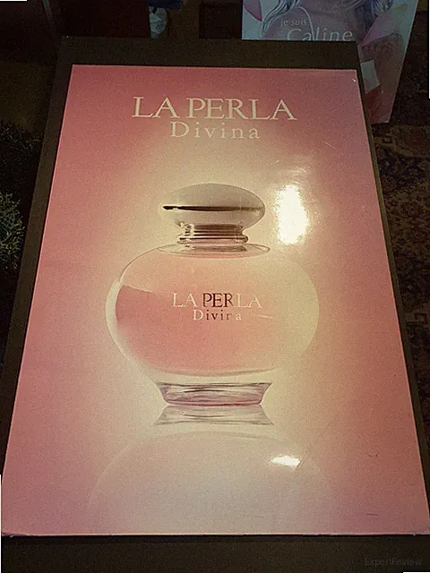 Werbeplakat Parfum DIVINA LA PERLA