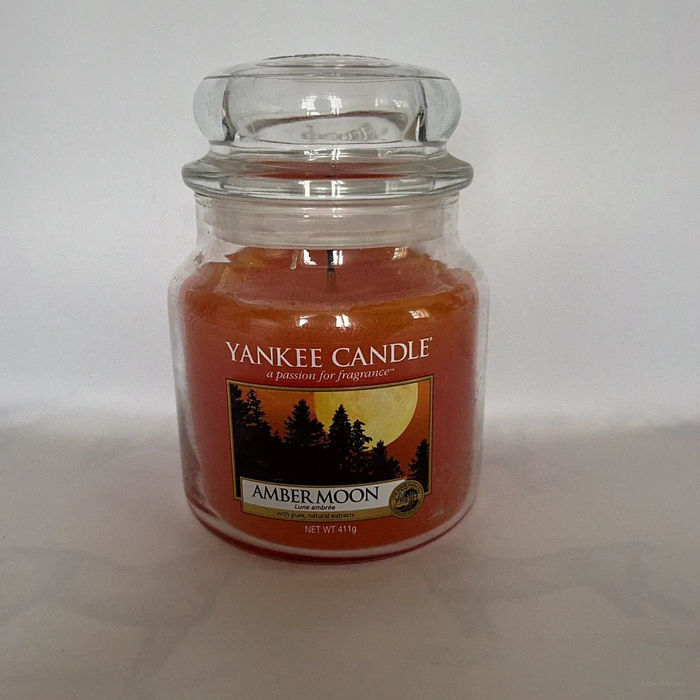Yankee Candle Amber Moon Medium Classic Candle Jar 411g Rare Discontinued Scent