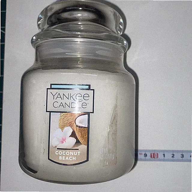 Yankee Candle Coconut Beach Medium Duftkerze schöner Duft 411 g