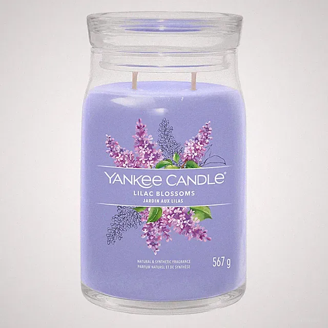 Yankee Candle Signature Large Scented Jar Candle - Lilac Blossoms Duft