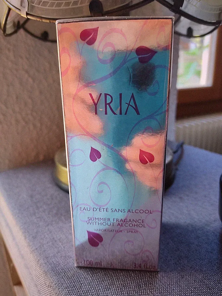 Yria Yves Rocher Eau De Toilette Parfum Alkoholfrei Spray 100 ml im Blister