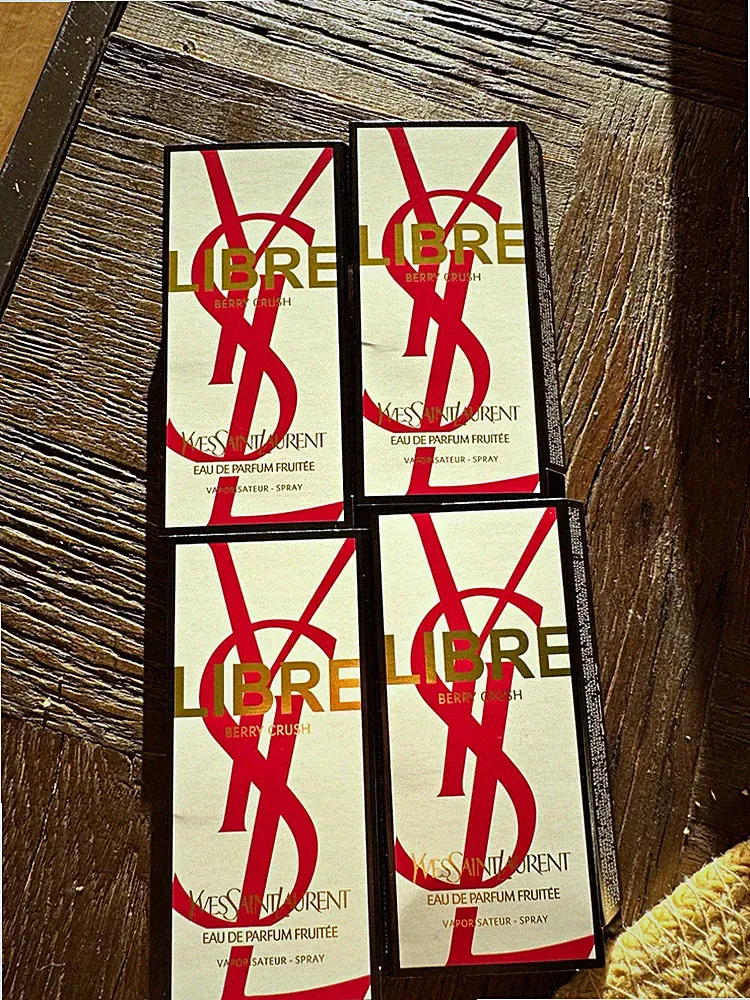 Yves Saint Laurent Libre Berry Crush Eau de Parfum Phiolen Set 4x